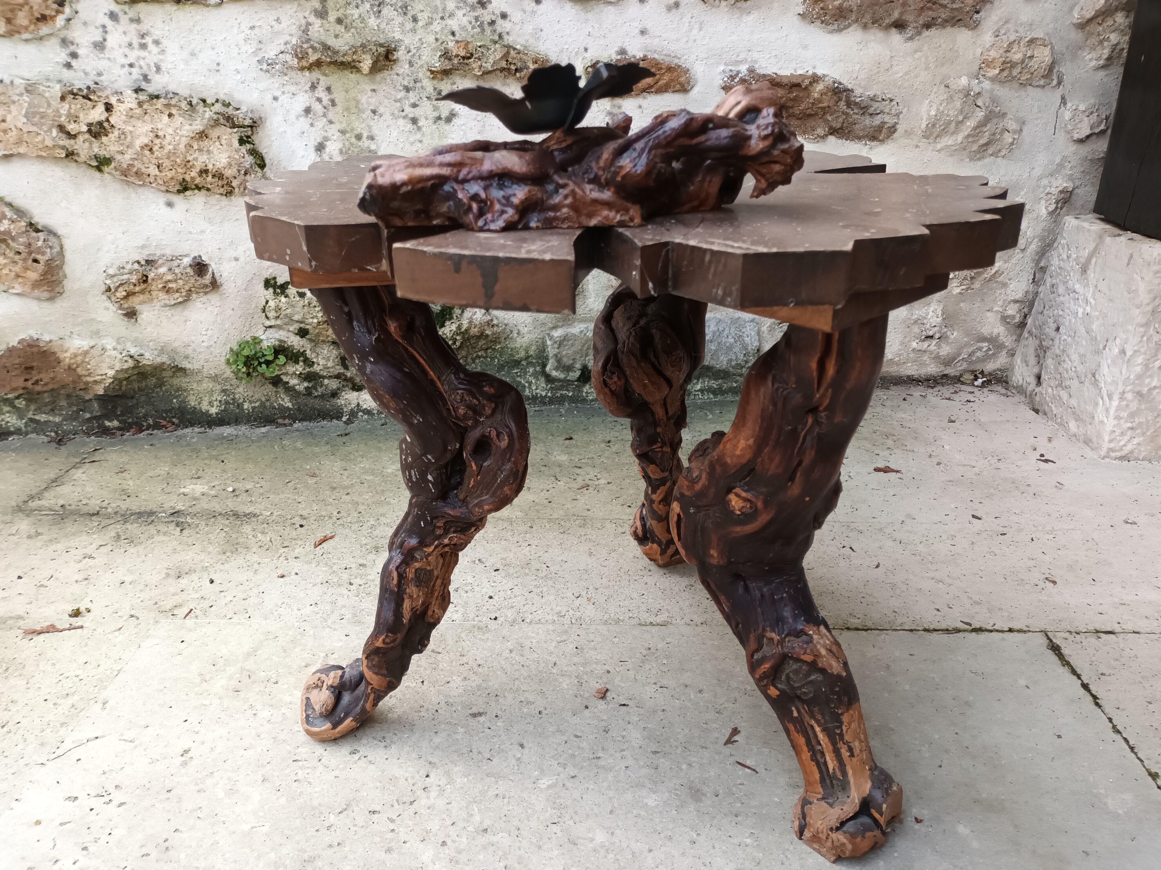 Table basse feuille en bois vintage avec cendrier