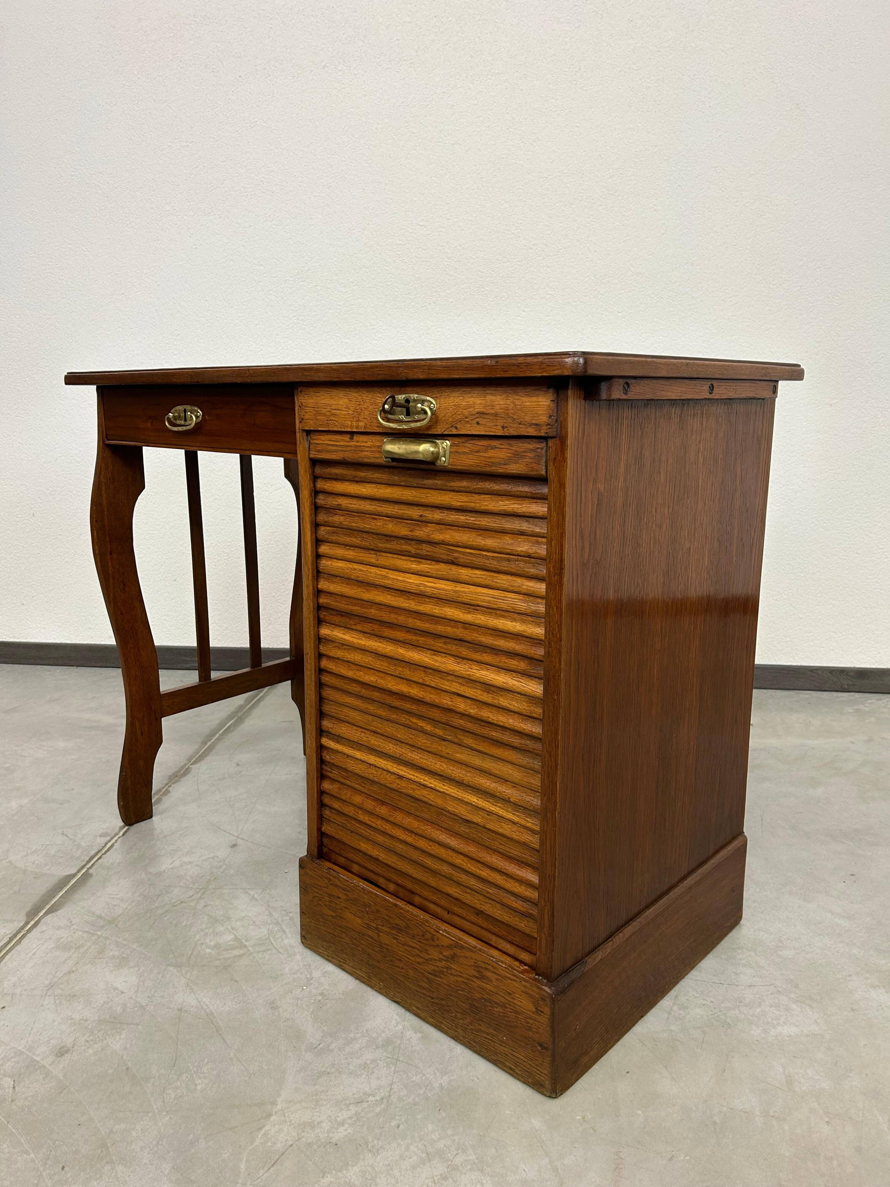 Petit bureau art déco
