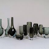 Midcentury collection of 12 pieces of art glass by Nils Landberg, Orrefors, Sweden, 1950s.