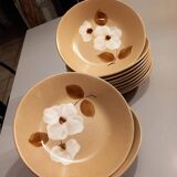11 assiettes creuses en grès vintages