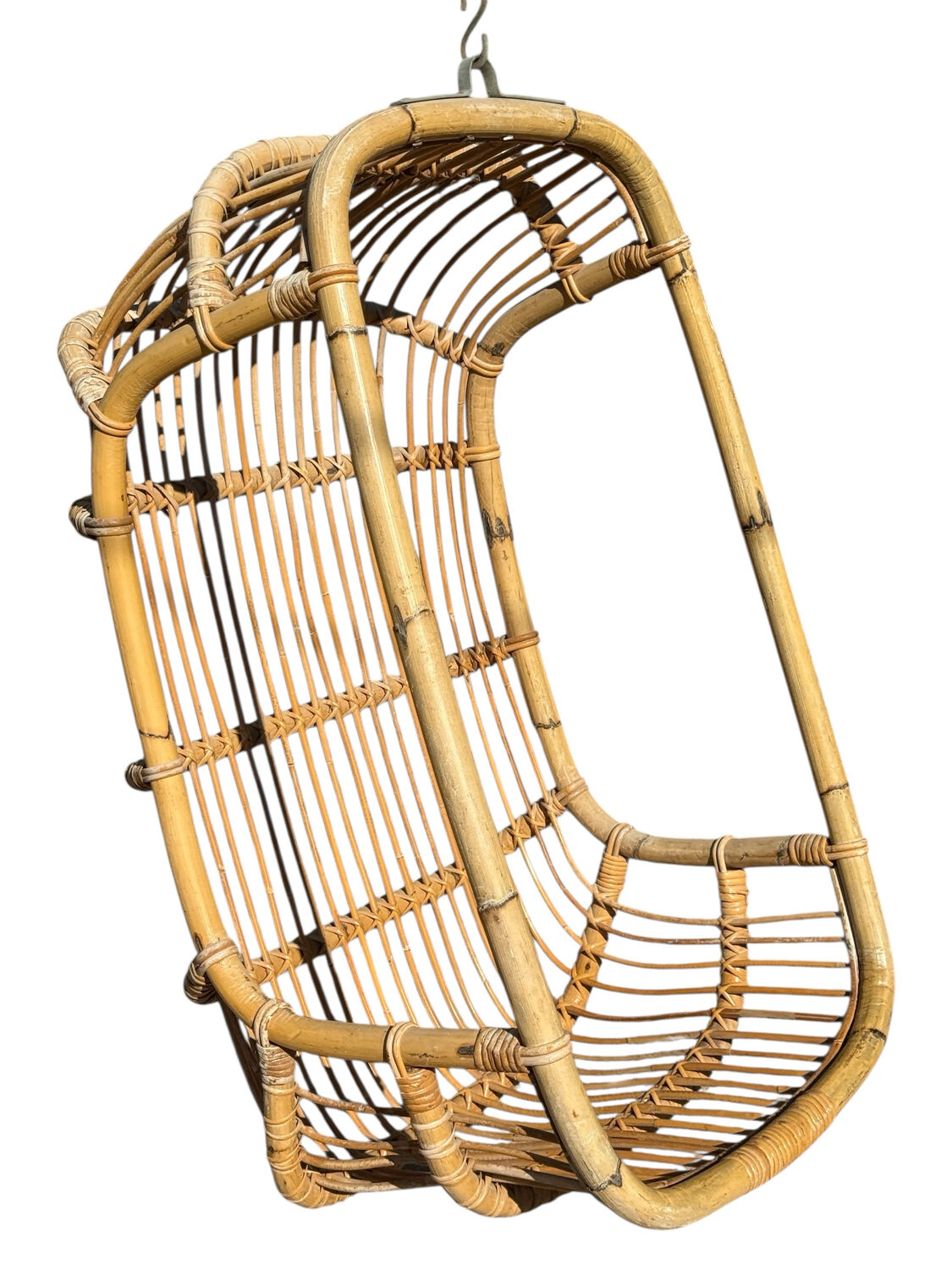 Fauteuil provençal suspendu, années 70