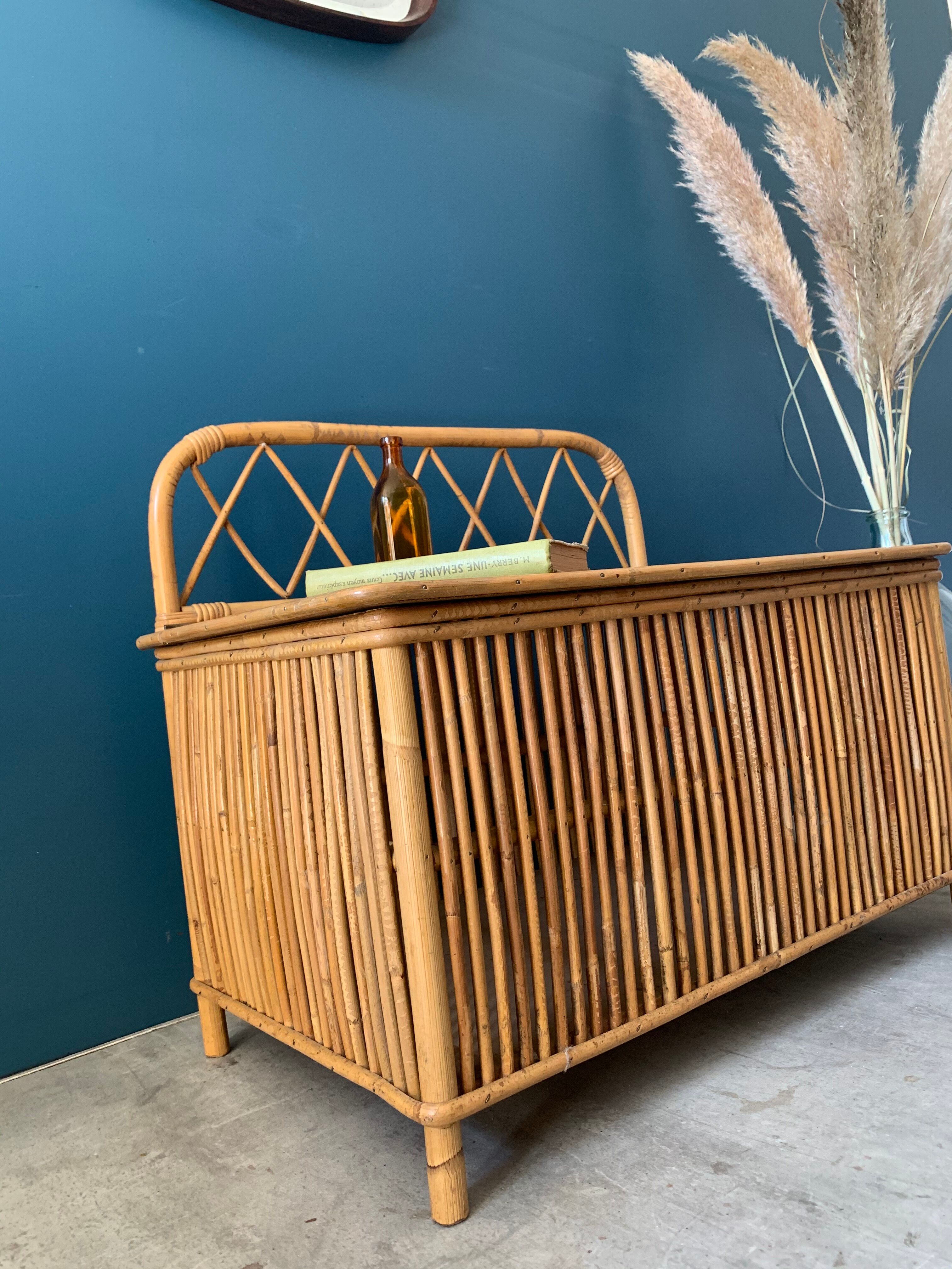 Vintage rattan box