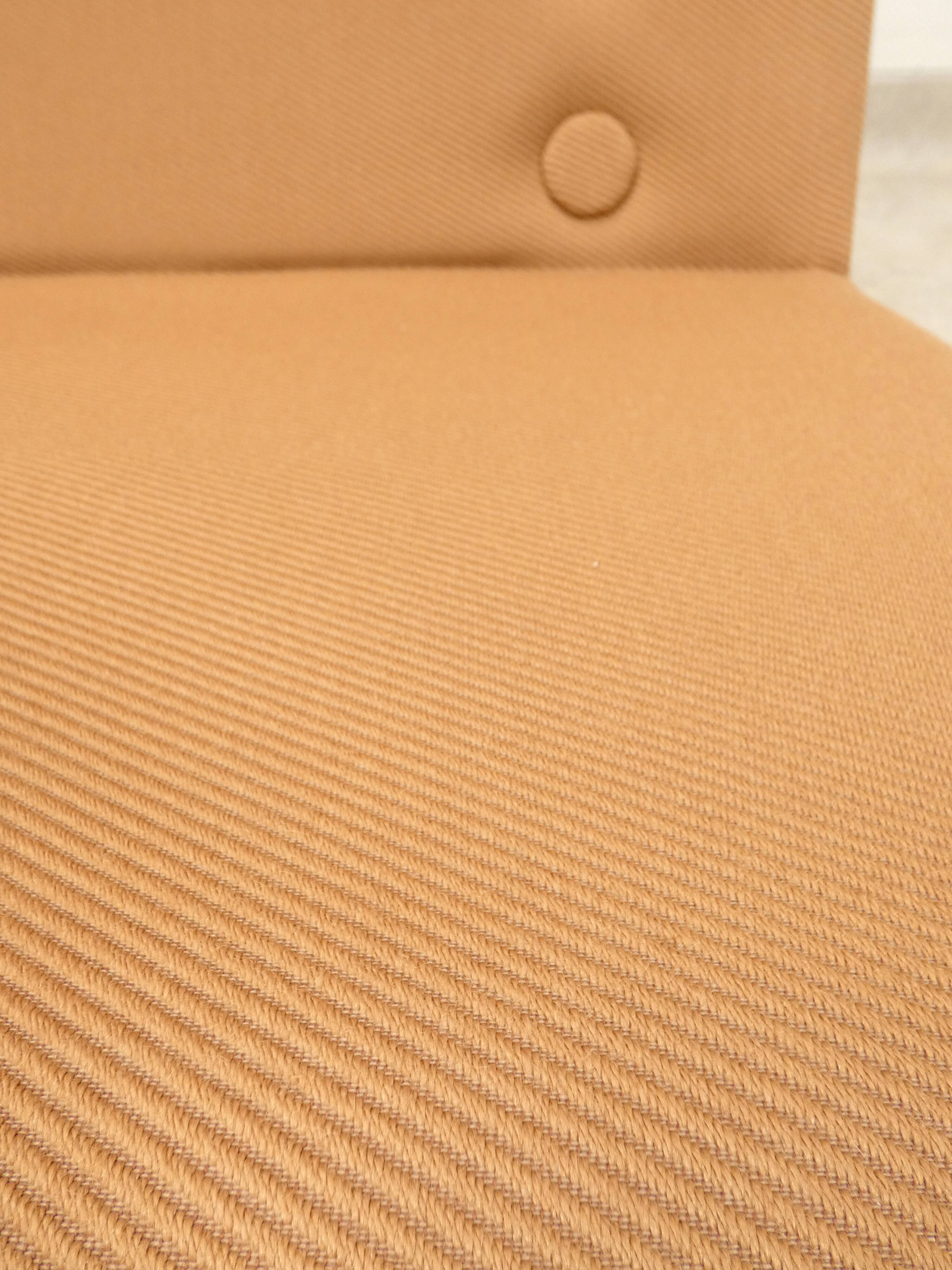 Artifort C683 sofa - 2-seater - powder color