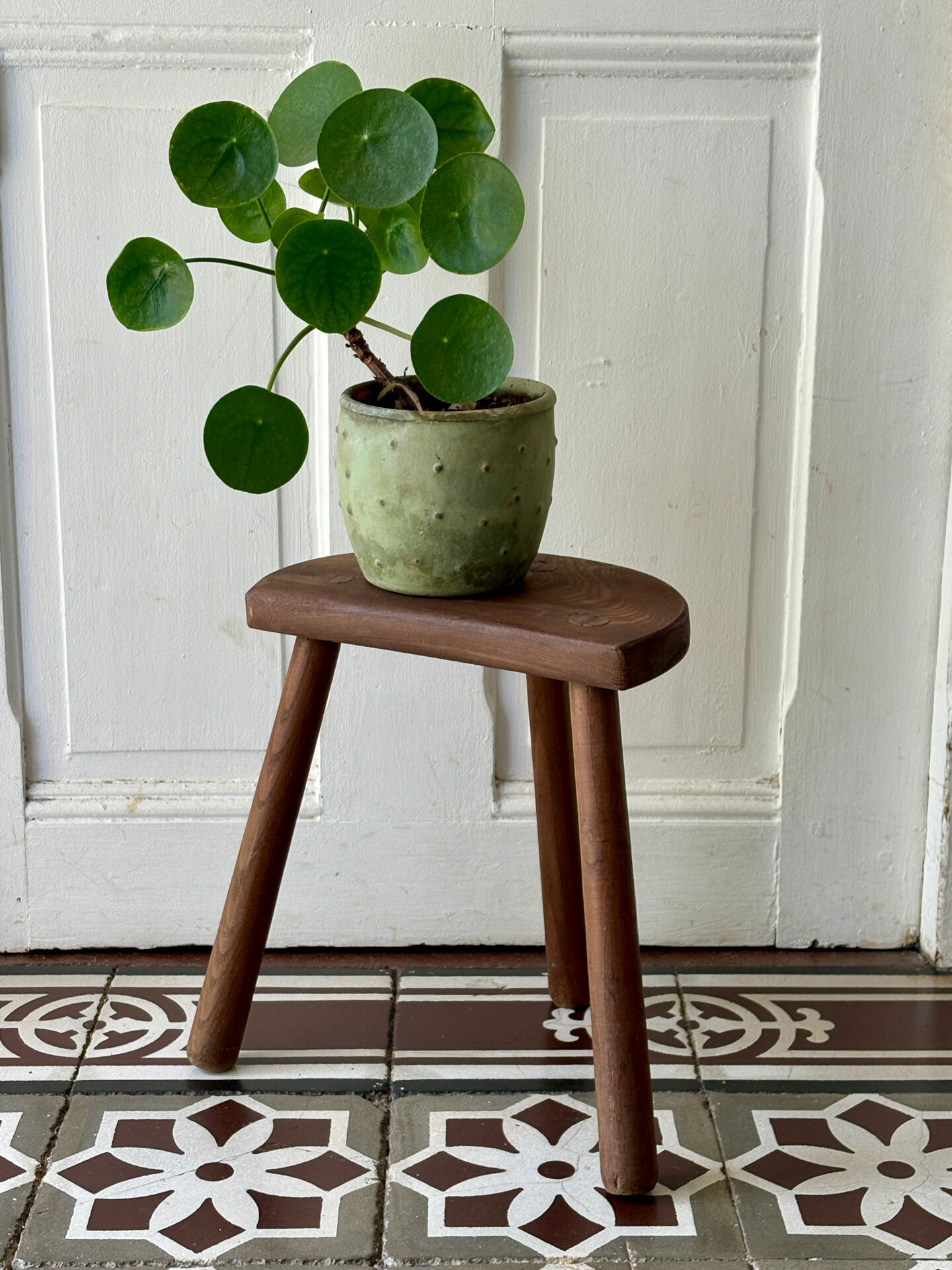 Tabouret tripode vintage en bois