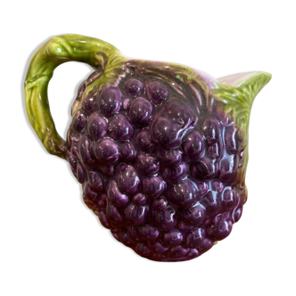 Grape pitcher