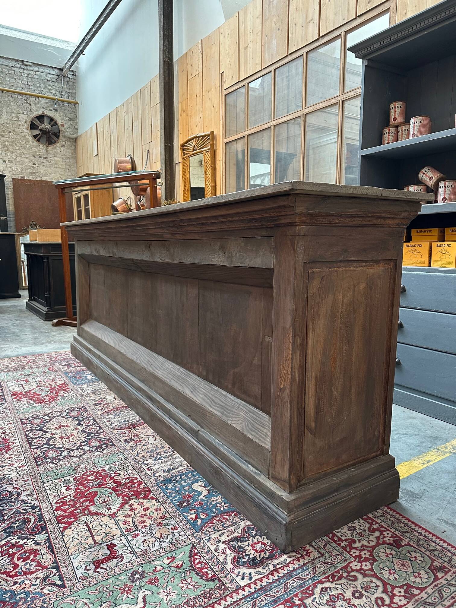 Grand bar de fabrication artisanale