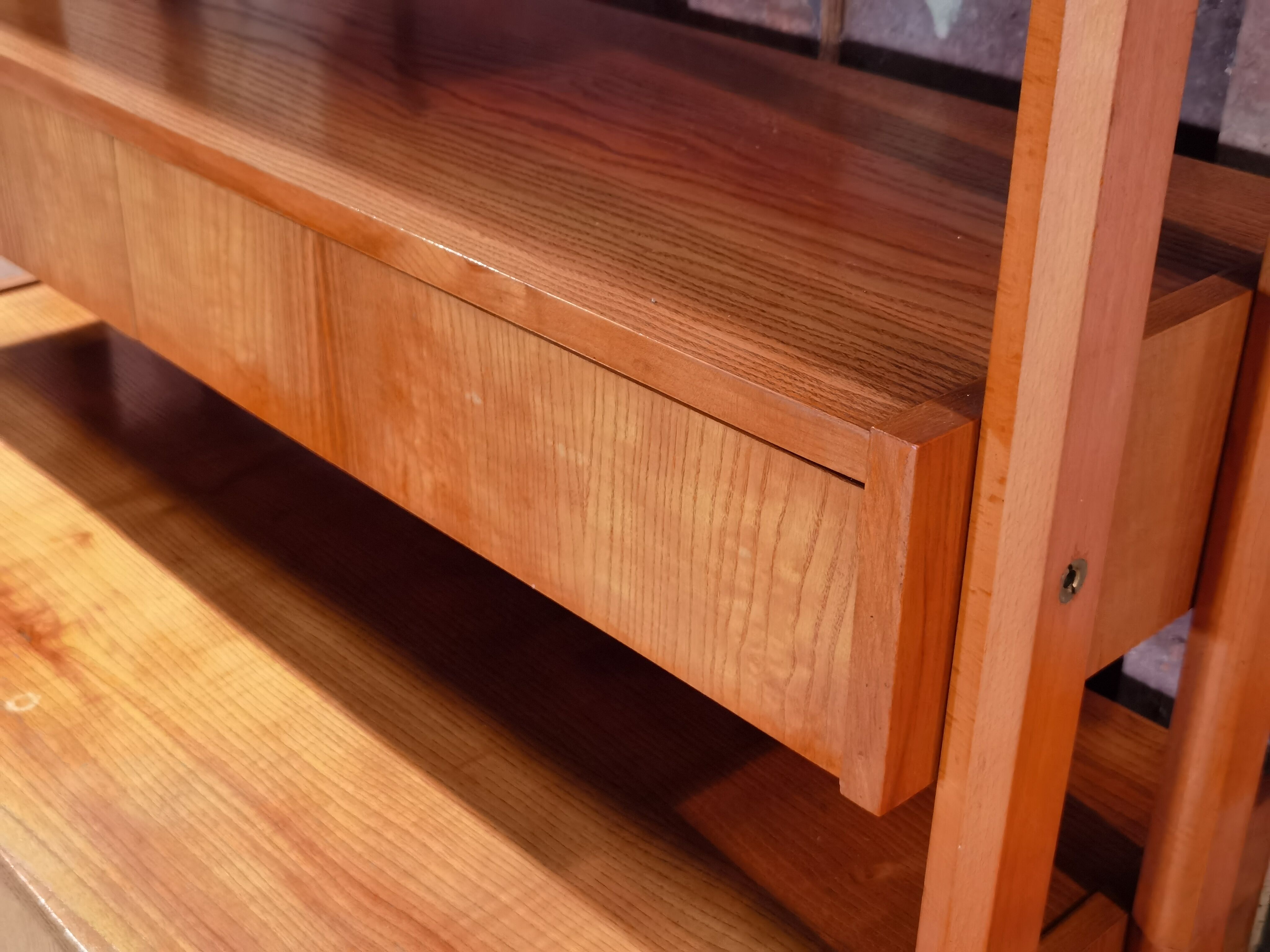 Console suspended Monti 300 by Franti-ek Jirak for Tatra