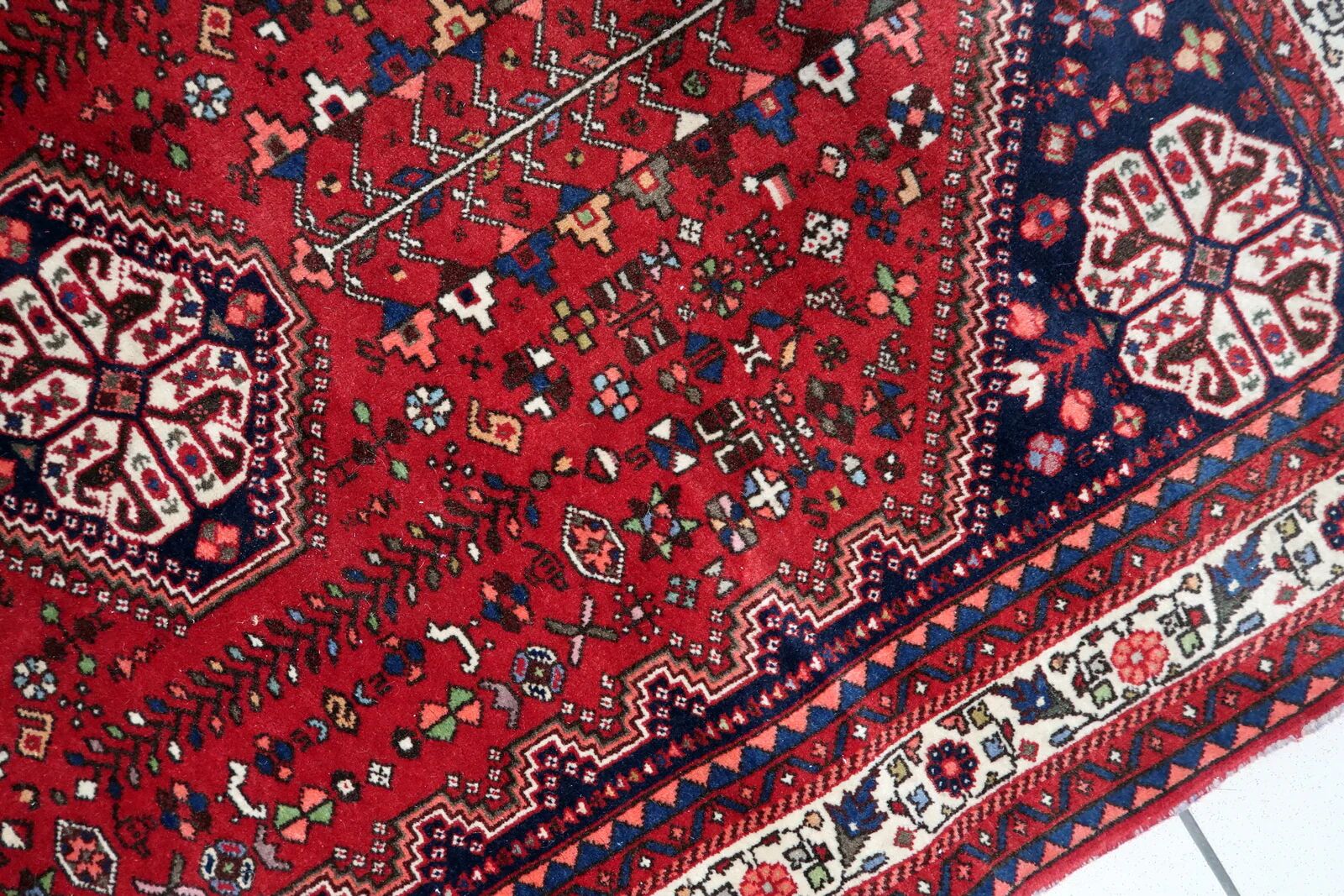 Handmade vintage Persian Malayer rug 106cm x 151cm, 1970s