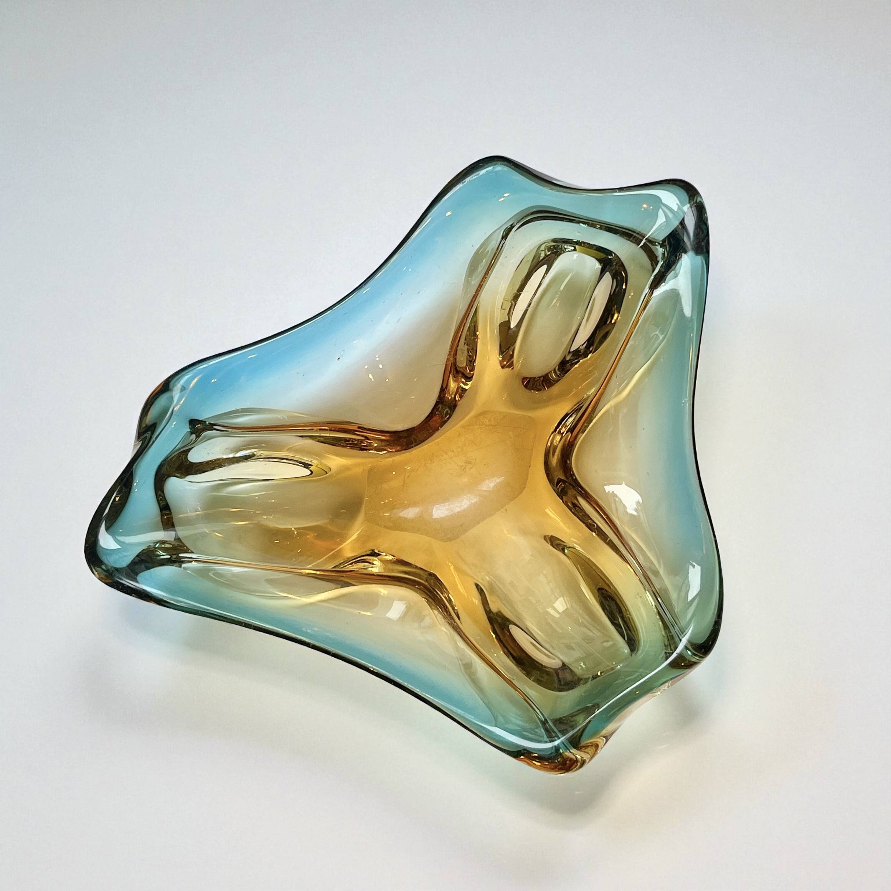 Grand vide-poche sommerso en verre bleu jaune - Murano Venise 1960