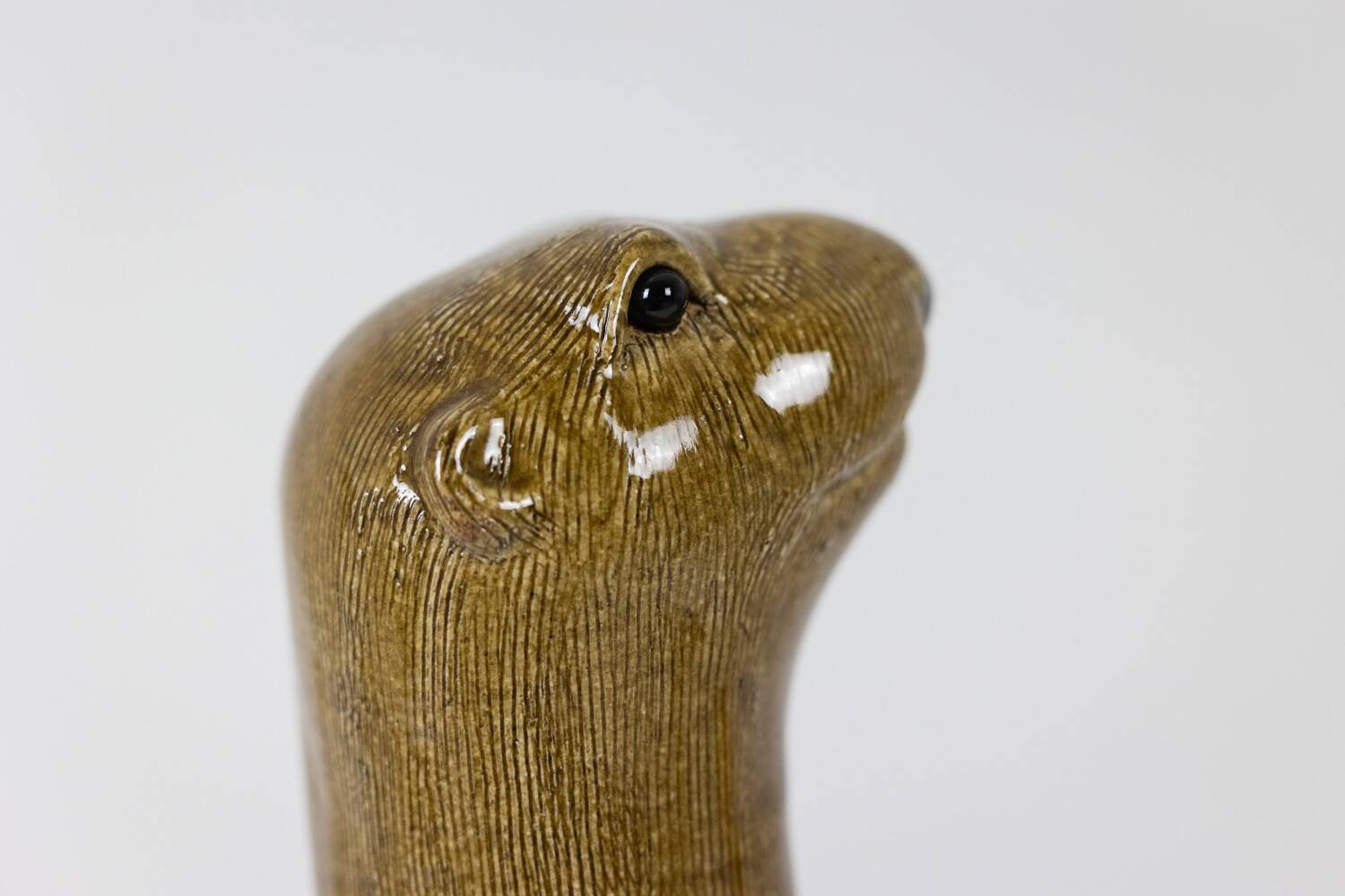 Valérie Courtet, Otter in chamotte and enameled stoneware. Contemporary work