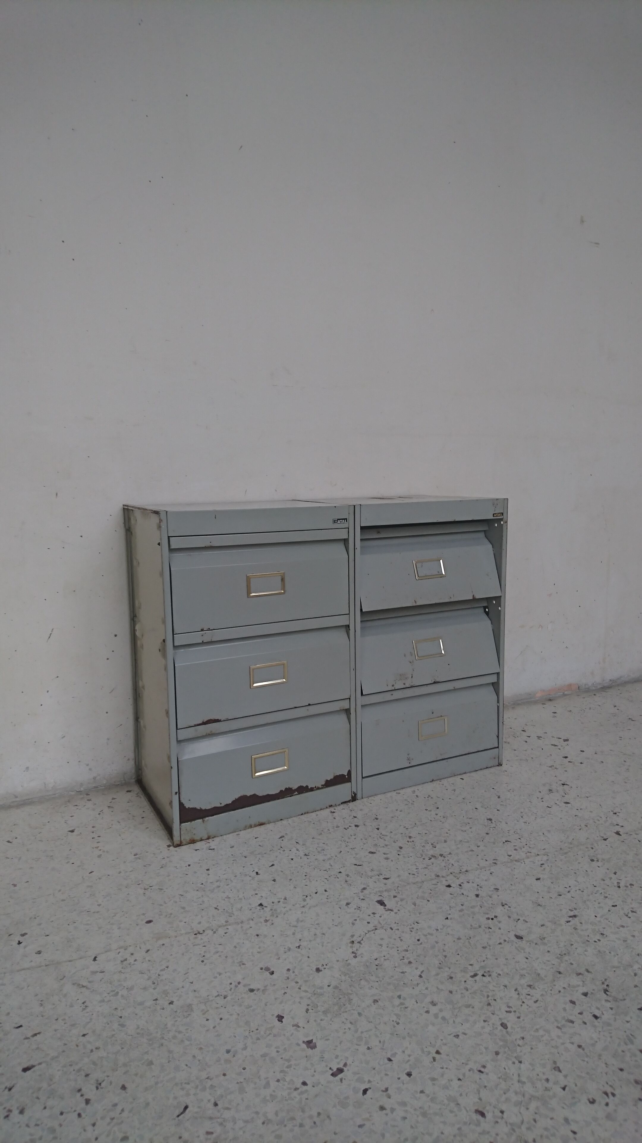 Pair of industrial furniture with valve Atal