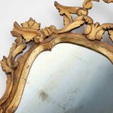 Paire de miroirs vénitiens en bois doré de style rococo, vers 1850, Italie