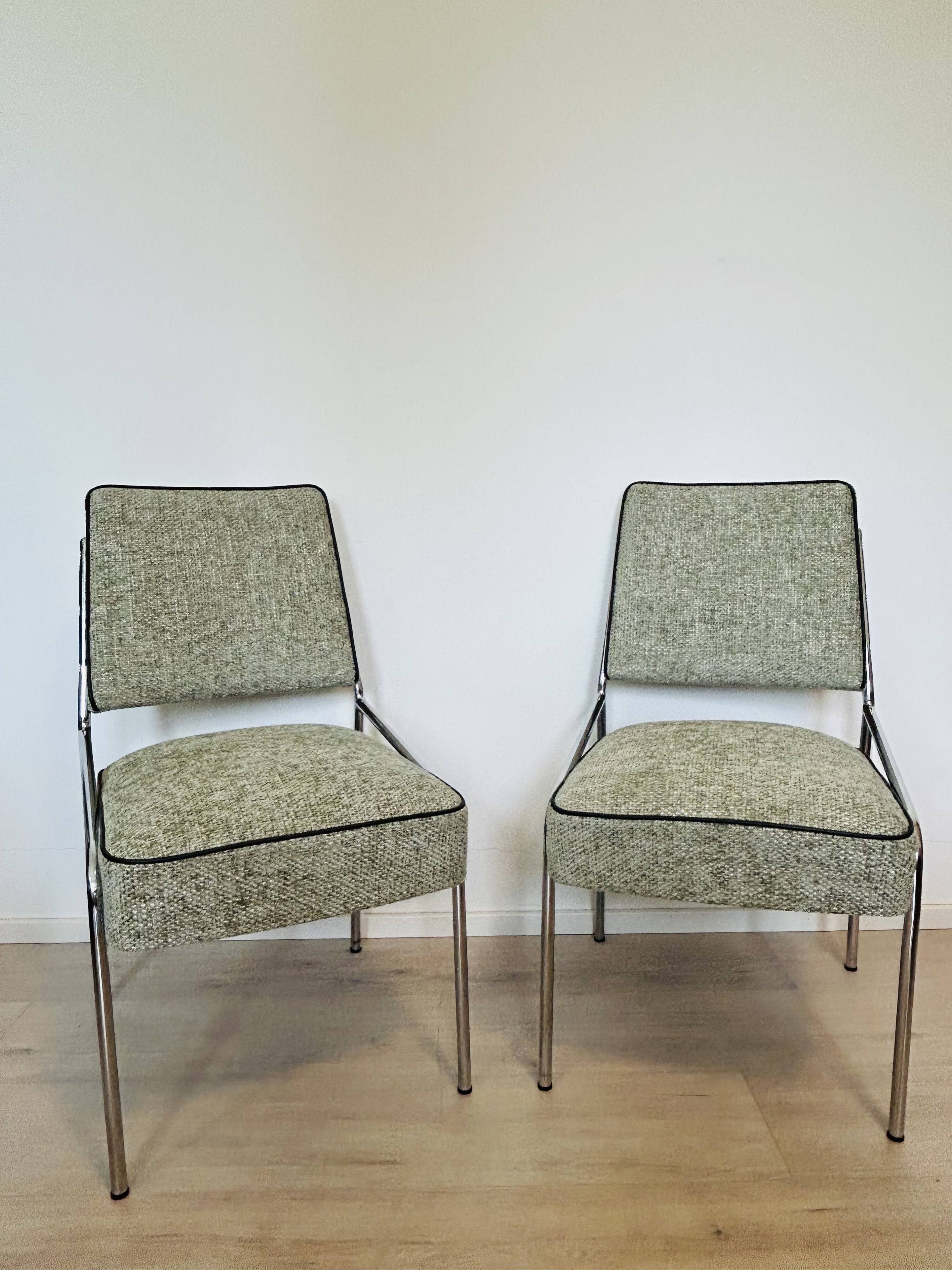 Chaise de salle à manger chromée Bauhaus de Hongrie, années 1960