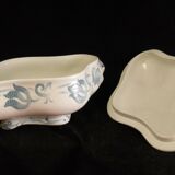 Soupière en faïence de Sarreguemines modèle Tircis petit modèle Art Nouveau