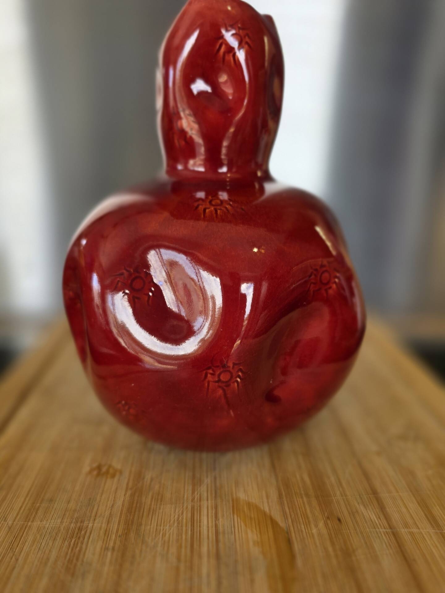 Rare Burmantofts Vase "Soleils" - Arts & Crafts Ceramics, c. 1880