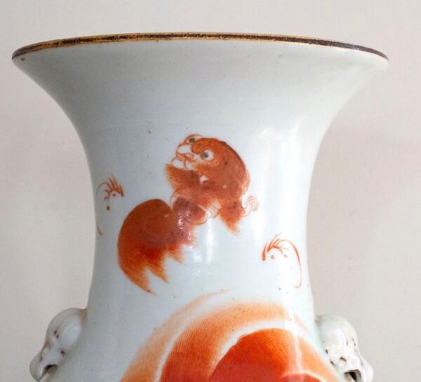 Vase balustre, Porcelaine Blanche, fin XIXème siècle