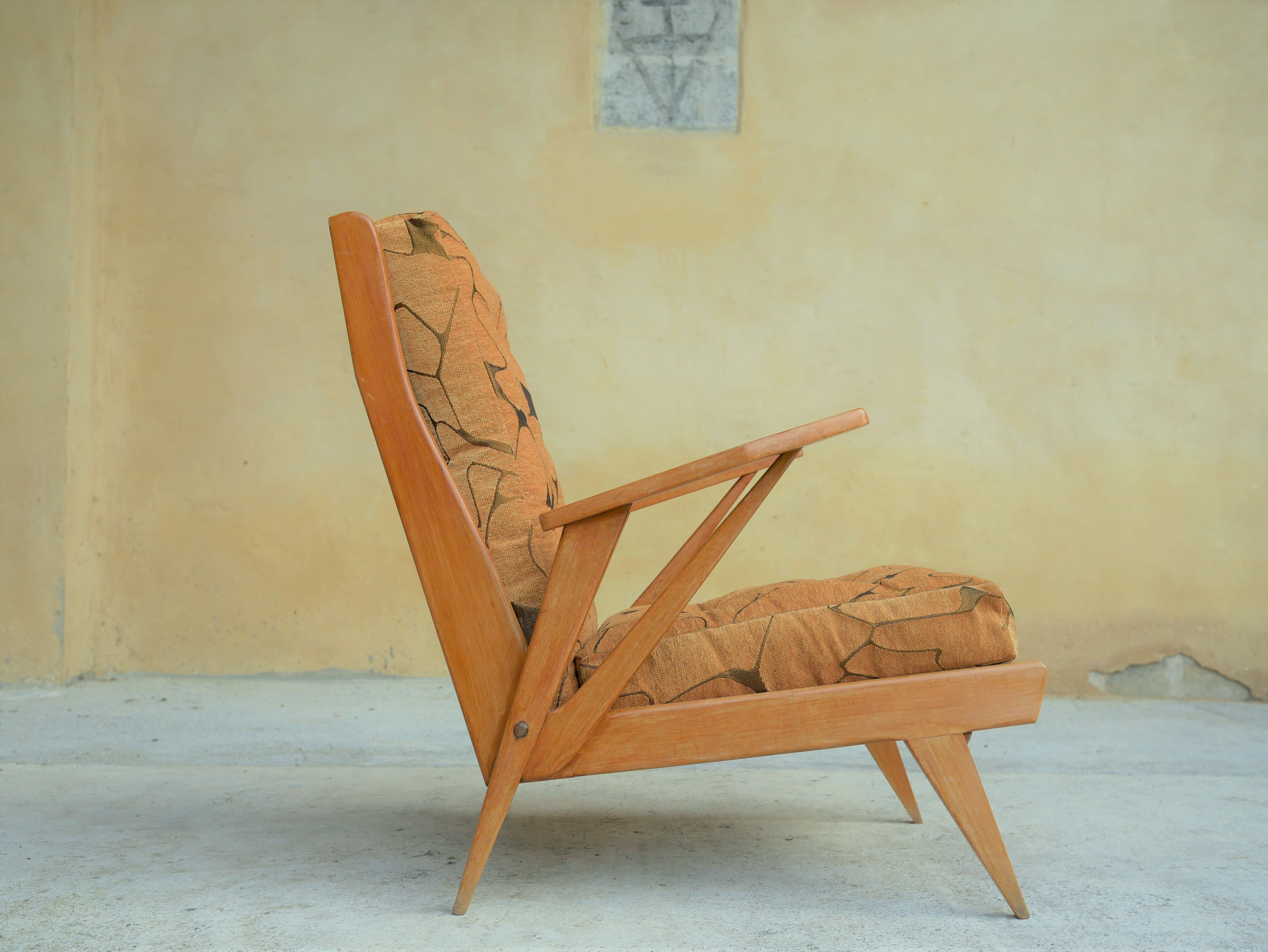 "FS 141" chair by Free-Span editions