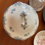 Vintage iron earth tureen