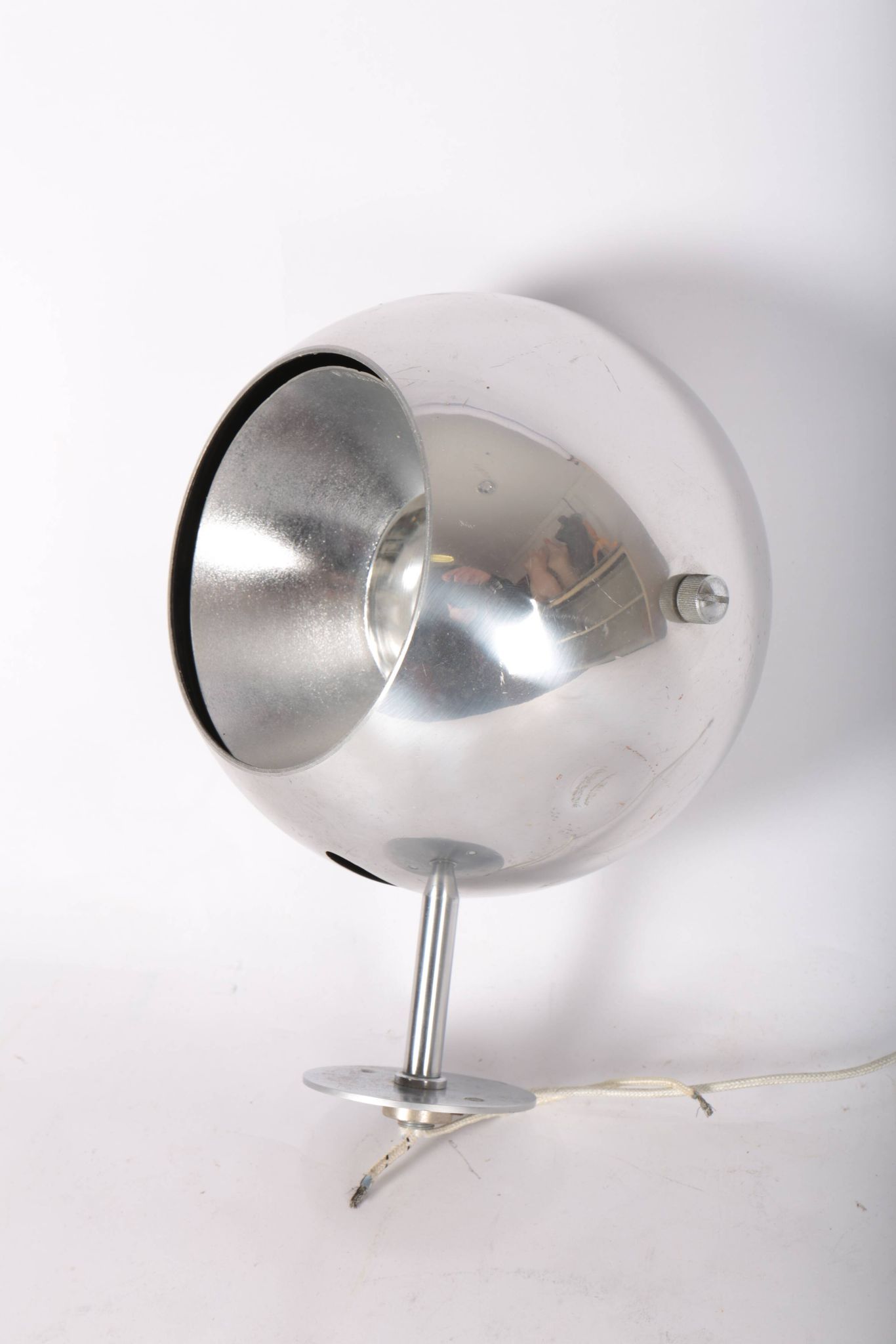 Applique eyeball par Ejner Graae & Henning Helger pour Louis Poulsen
