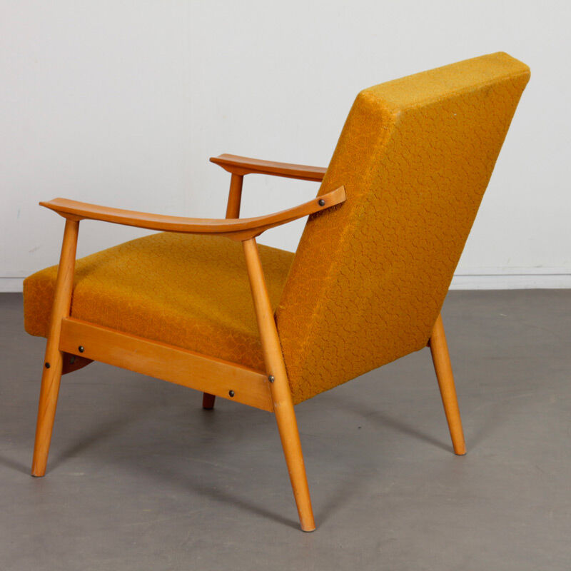 Paire de fauteuils en bois des années 1970