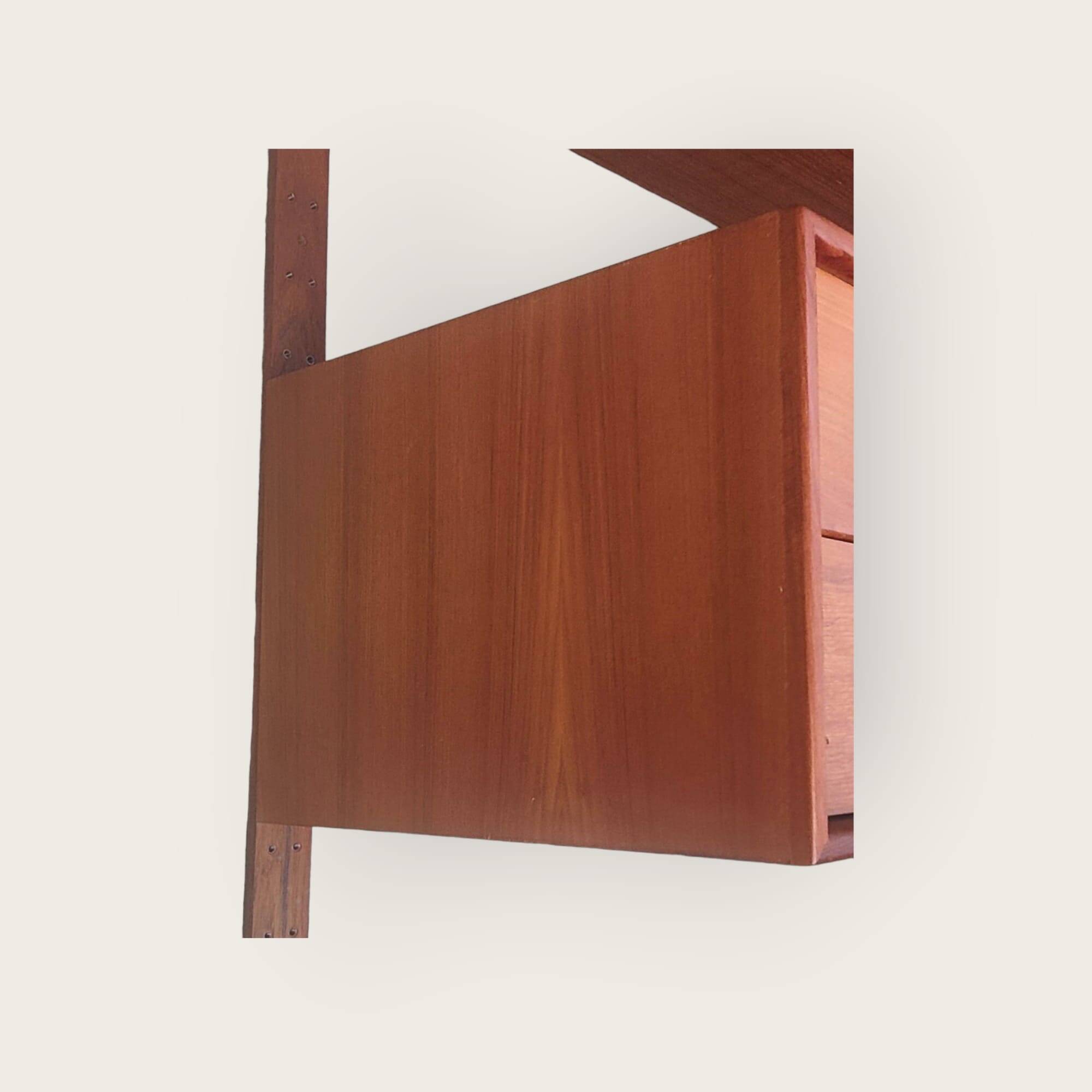 Système mural du milieu du siècle