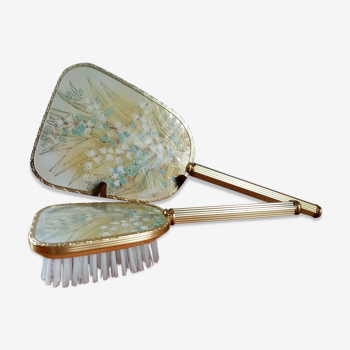 Hand mirror set and comb