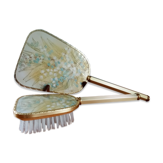 Hand mirror set and comb