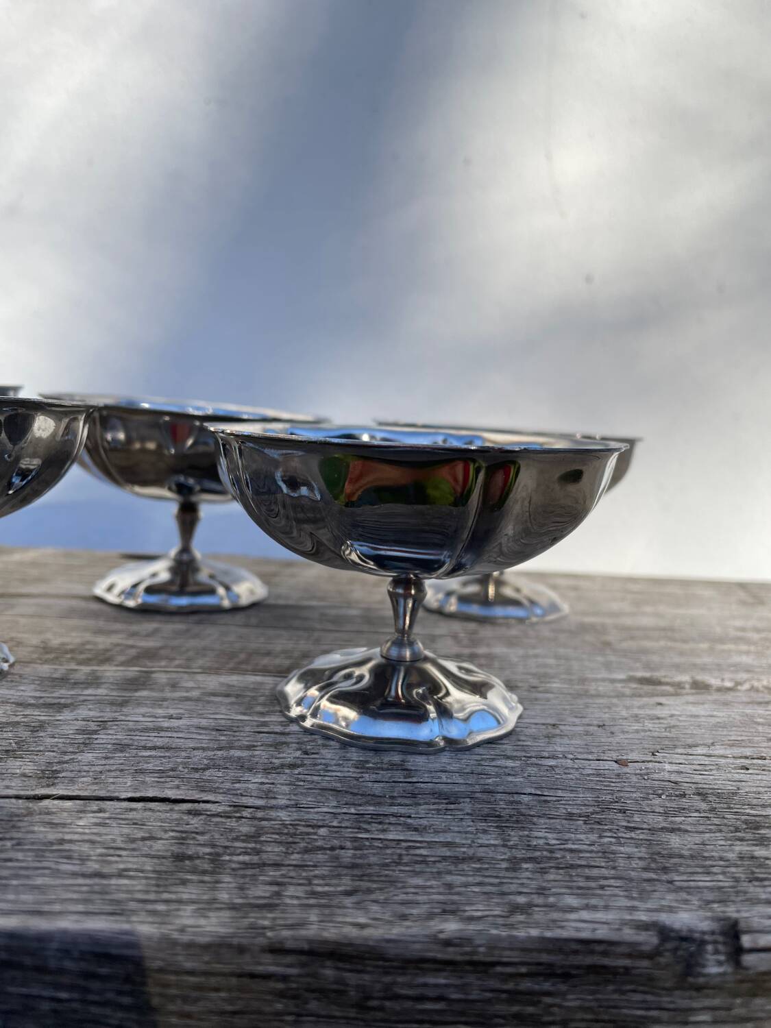 6 stainless steel cups on foot 1970