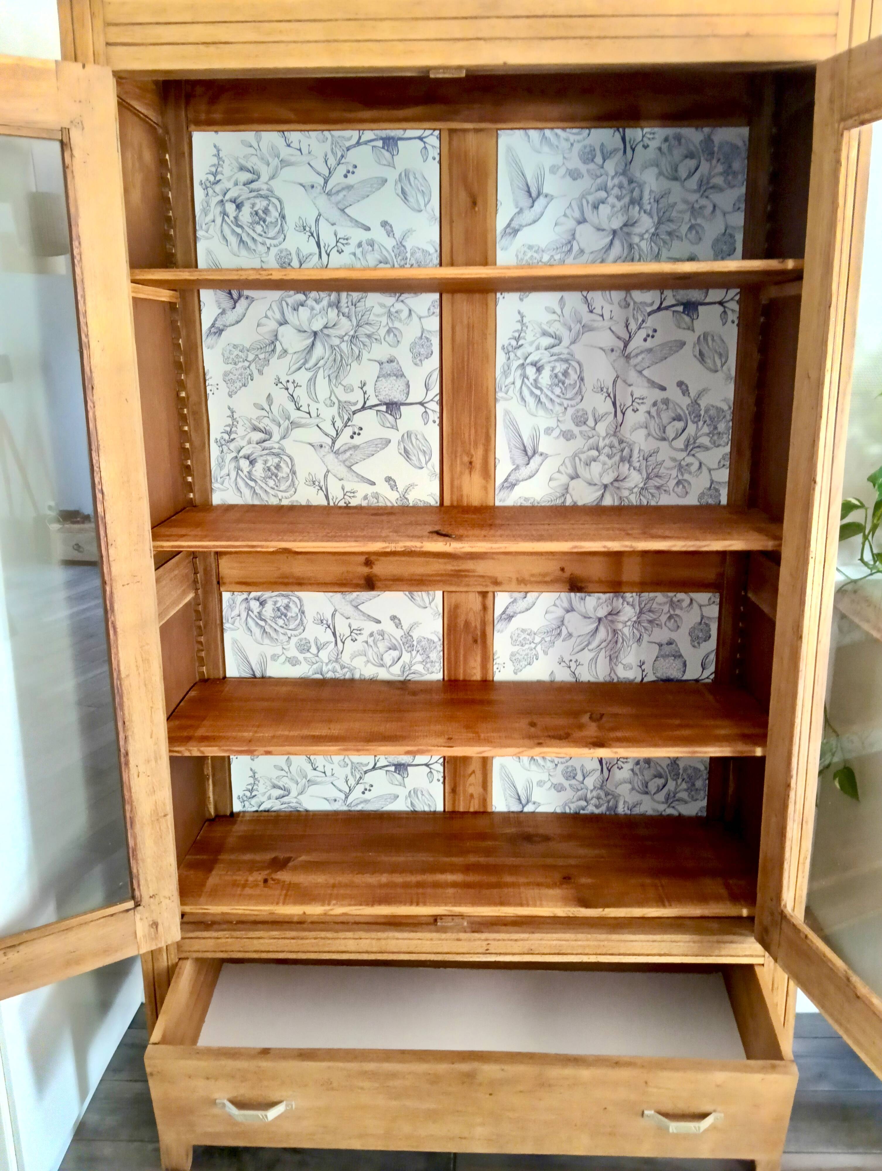 Parisian display cabinet in solid oak