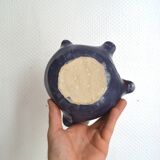 Handmade ceramic shell emptier