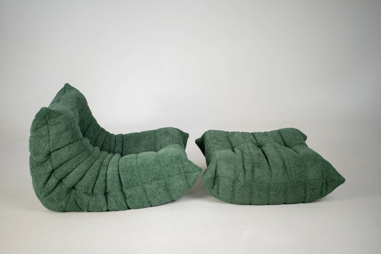 Togo set of armchair and pouf in emerald bucle