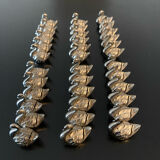 36 metal swan shaped name tags