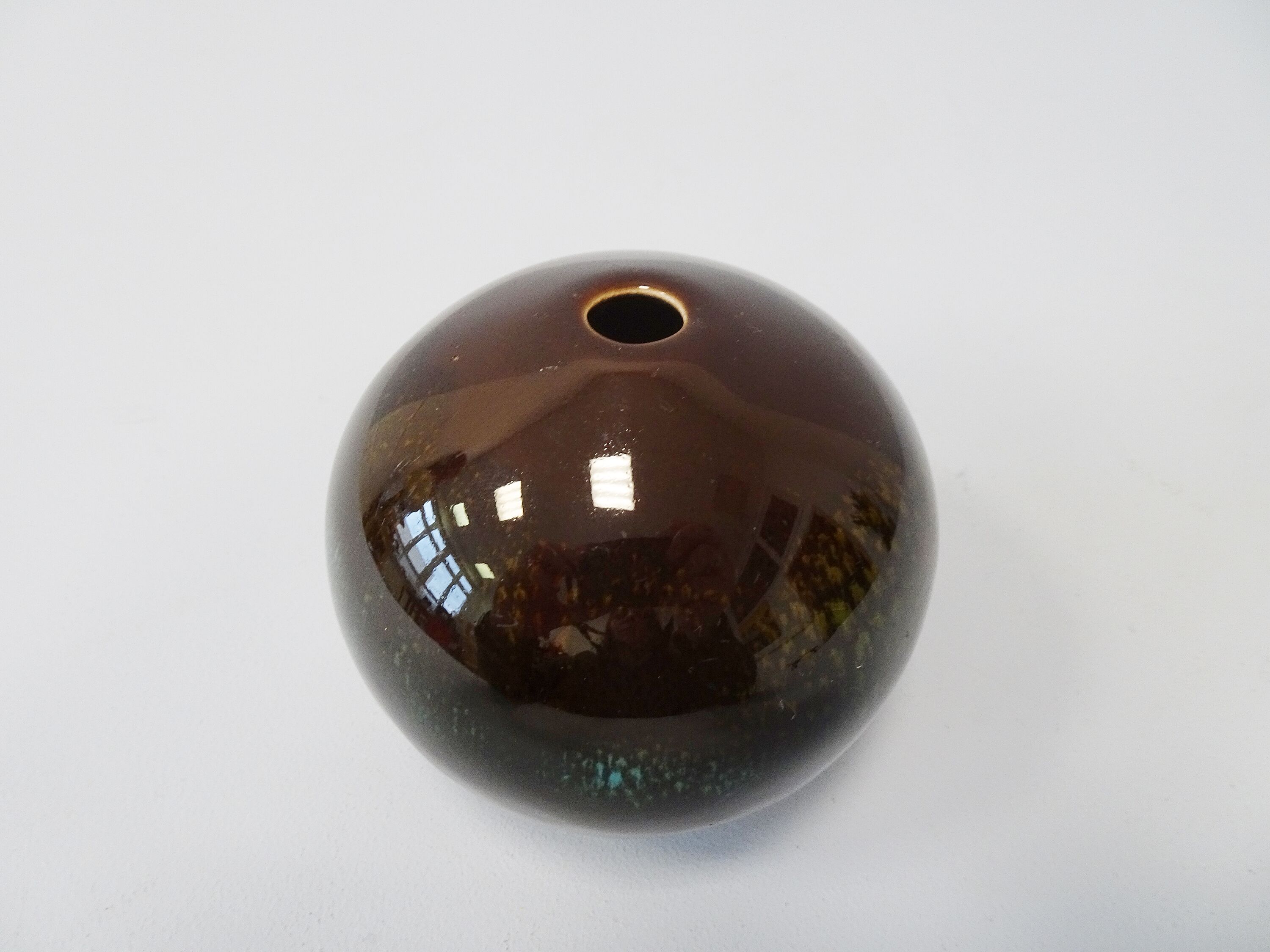 Ball solifleur in brown green ceramic