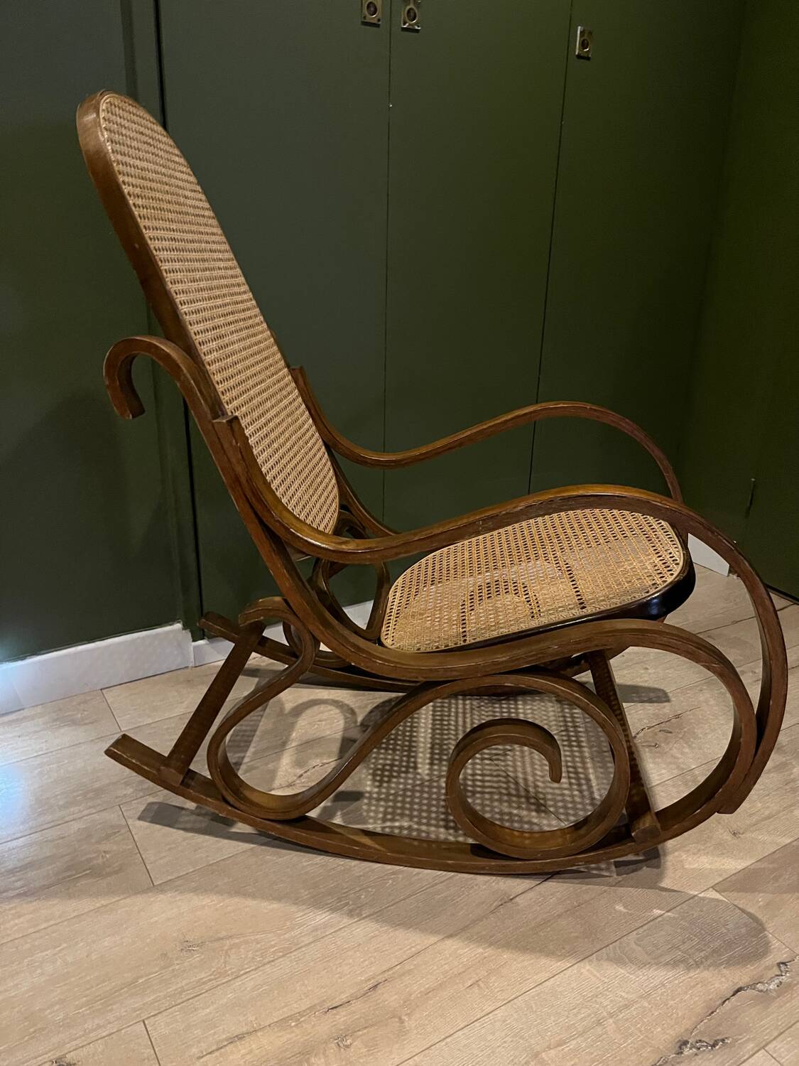 Antique rocking chair