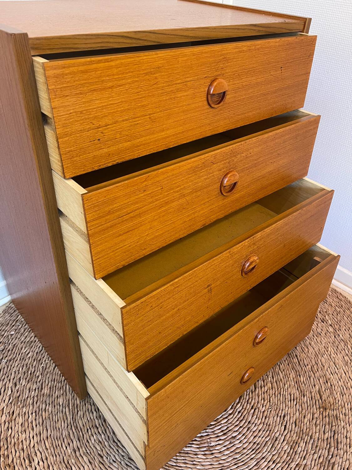 Vintage Scandinavian chest of drawers, 1960