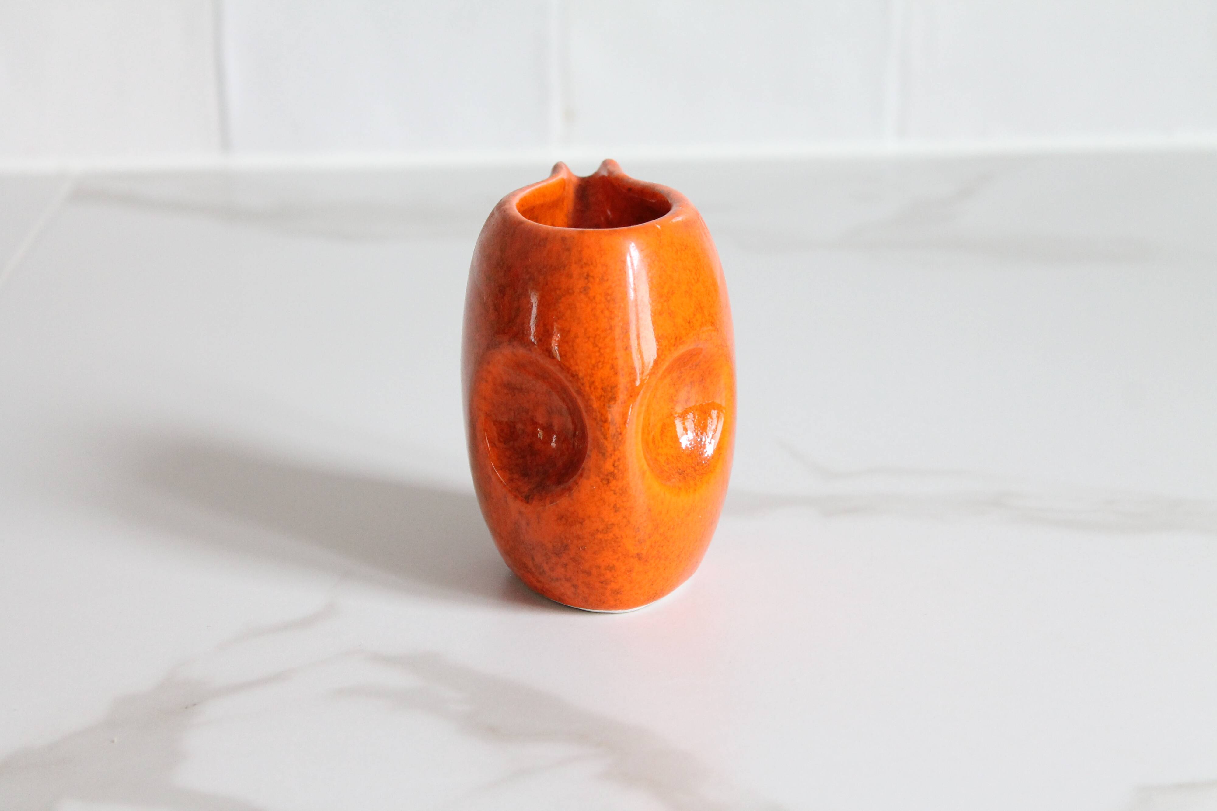 Petit pichet en céramique orange des années 70