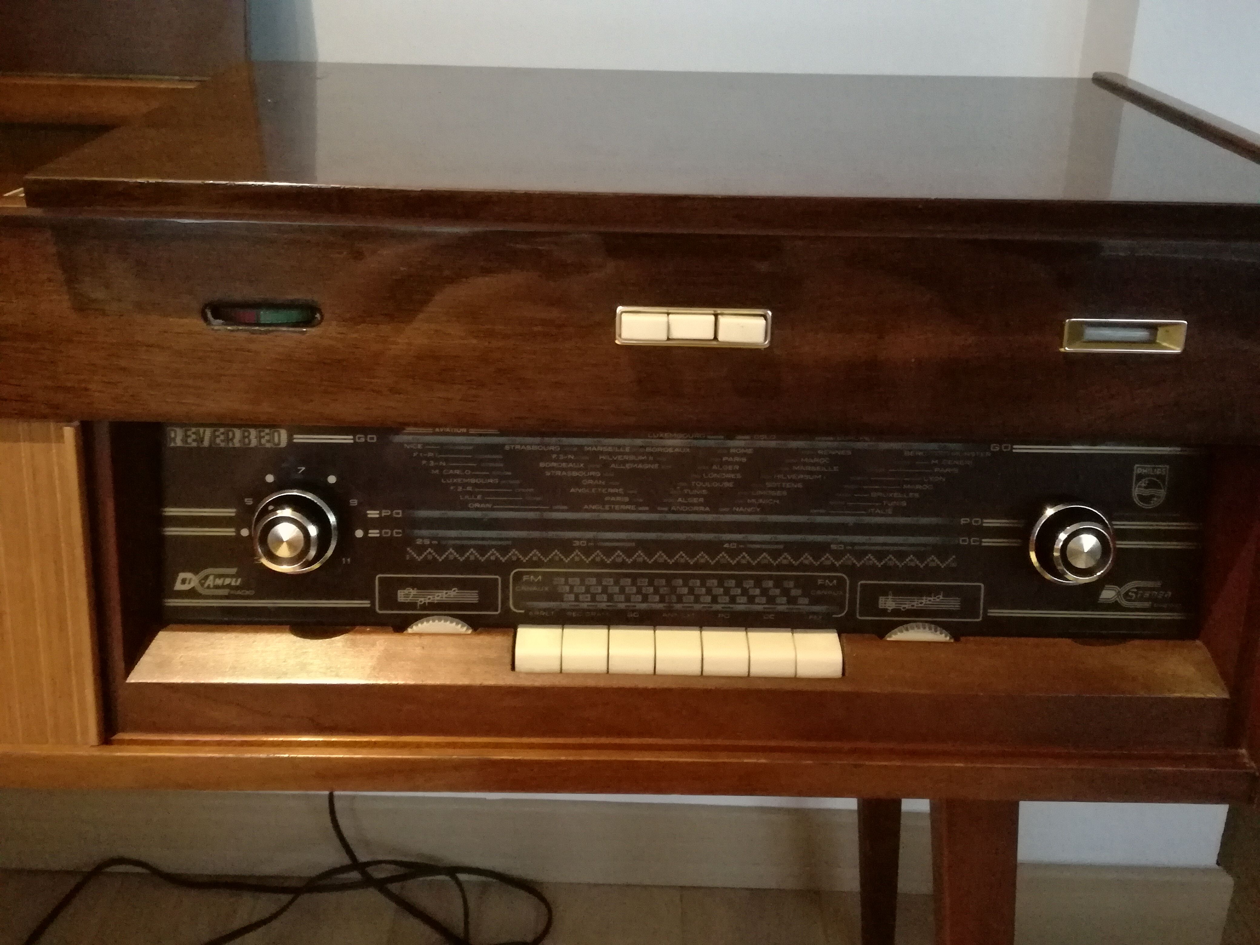 Combiné radiophono Philips