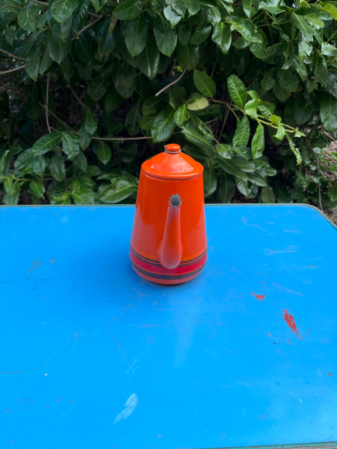 Enamelled coffee maker