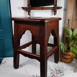 Tabouret ancien artisanal en bois massif – Pièce unique