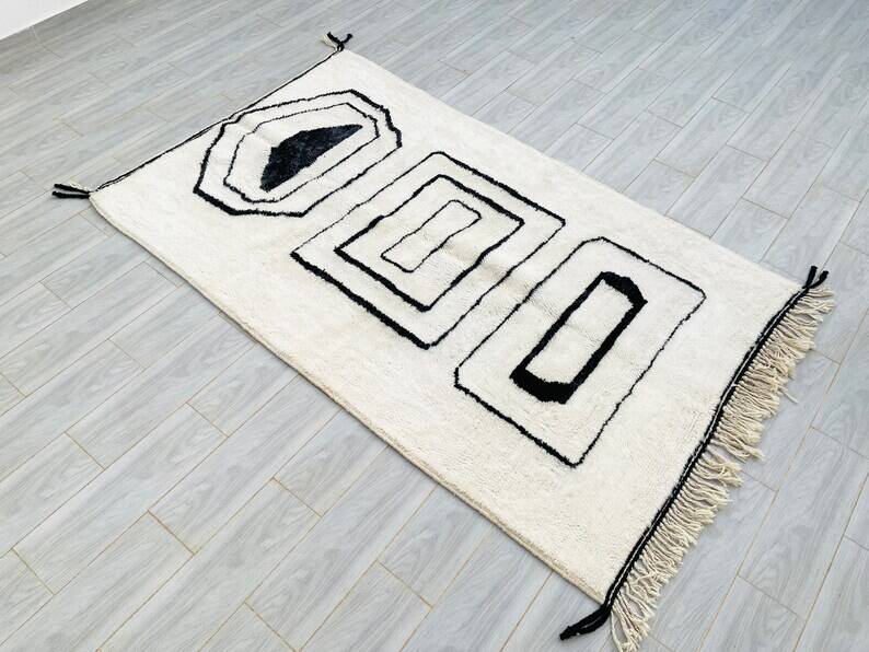 Moroccan black white khenifra rug 250cmx150cm