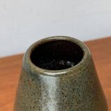 East German pottery vase from the mid-century GDR by VEB Coswig Keramik, 1960s.