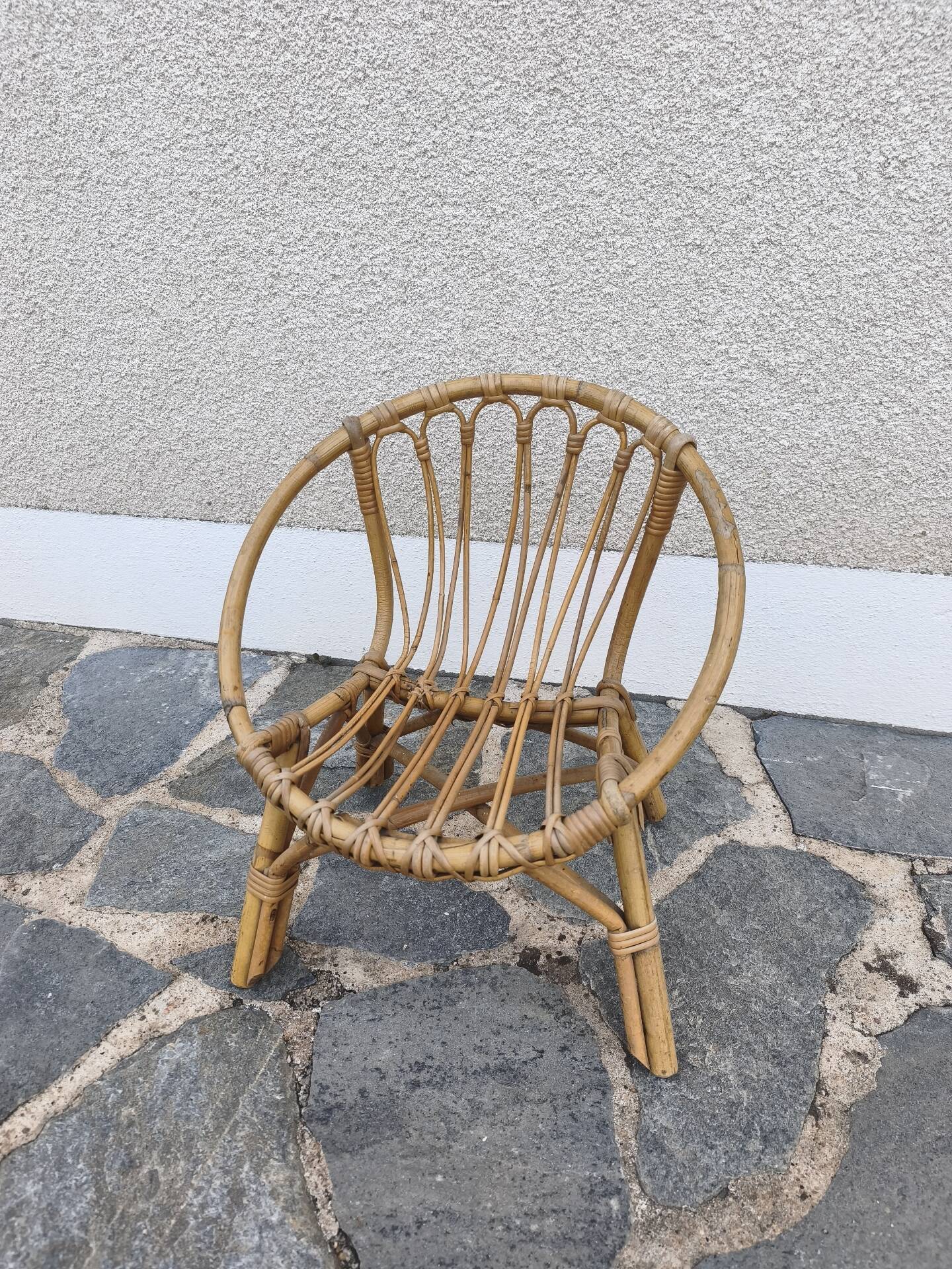 Rattan shell chair for children