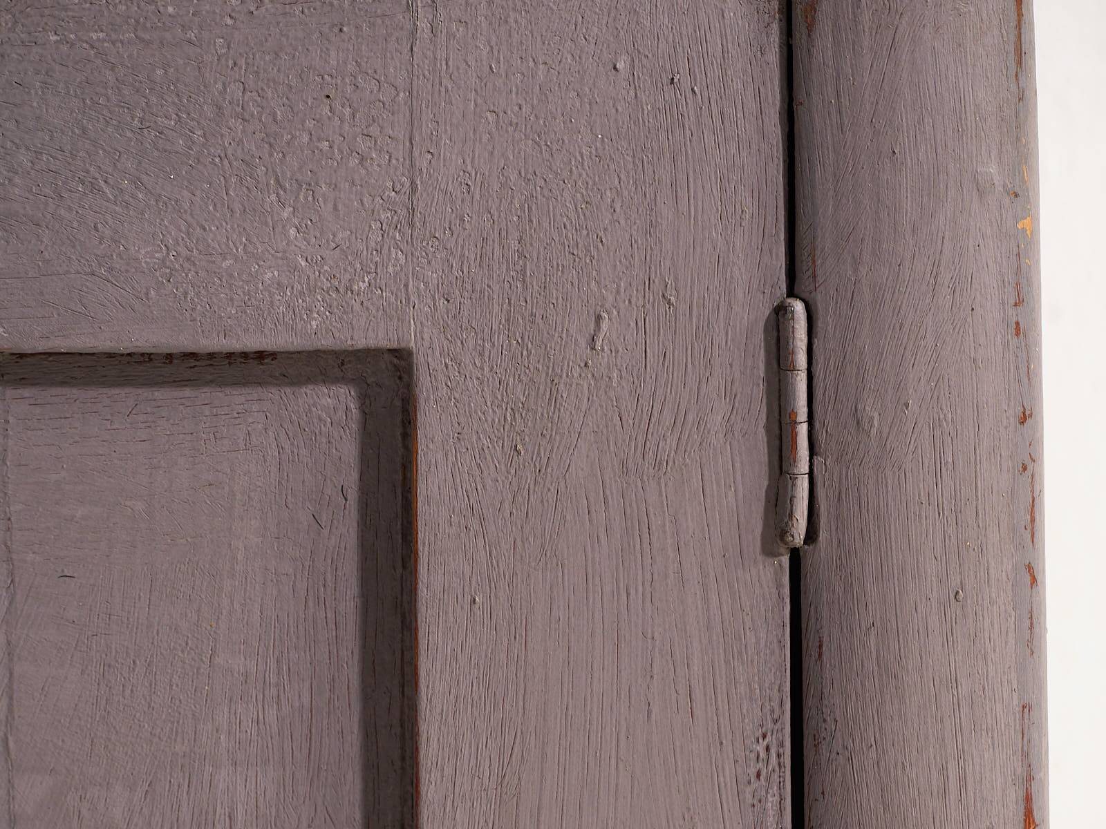 Antique purple chest of drawers (c.1920)