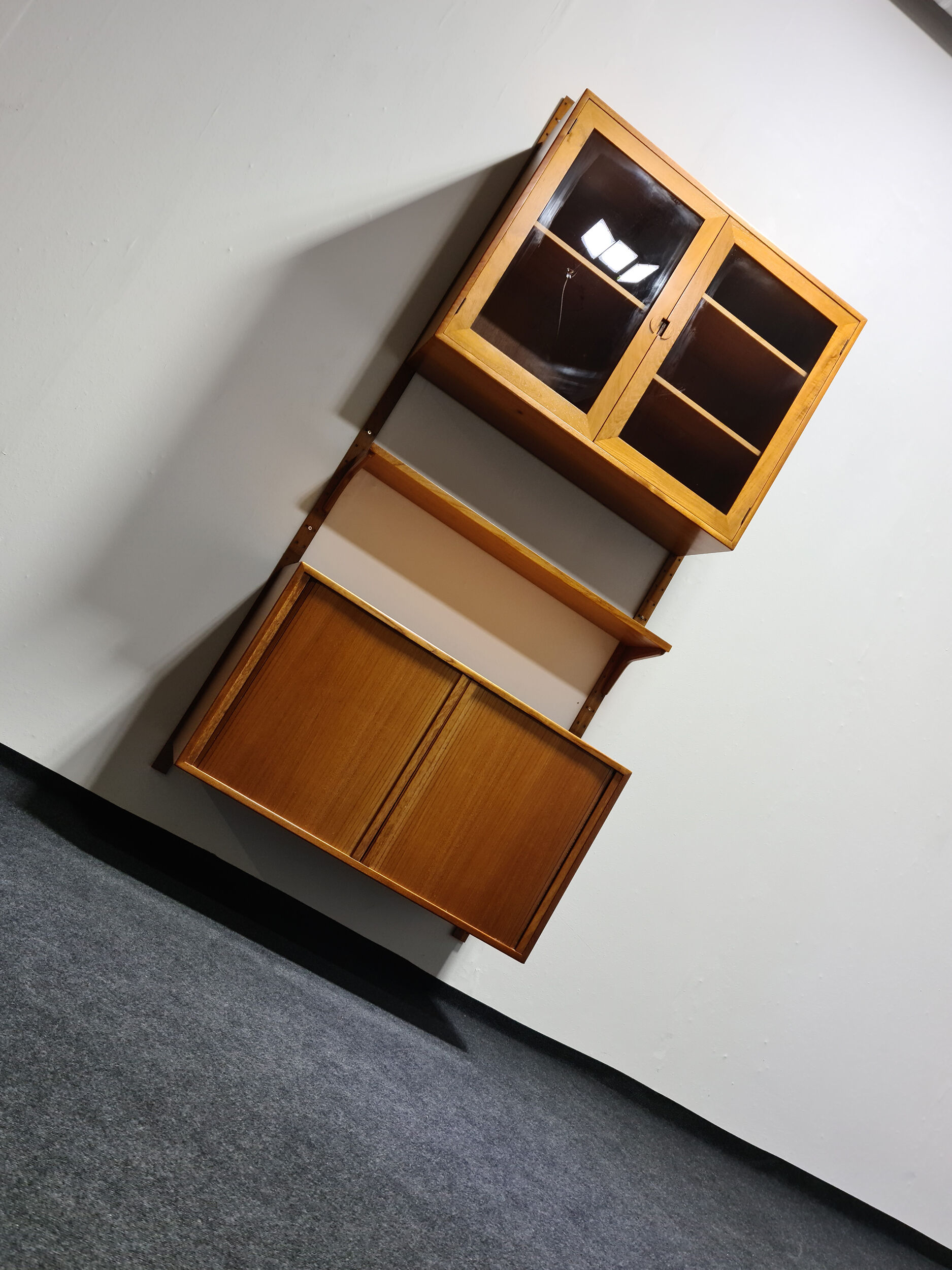 Unité murale en teck vintage par Rud Thygesen et Johnny Sørensen pour HG Furniture Denmark