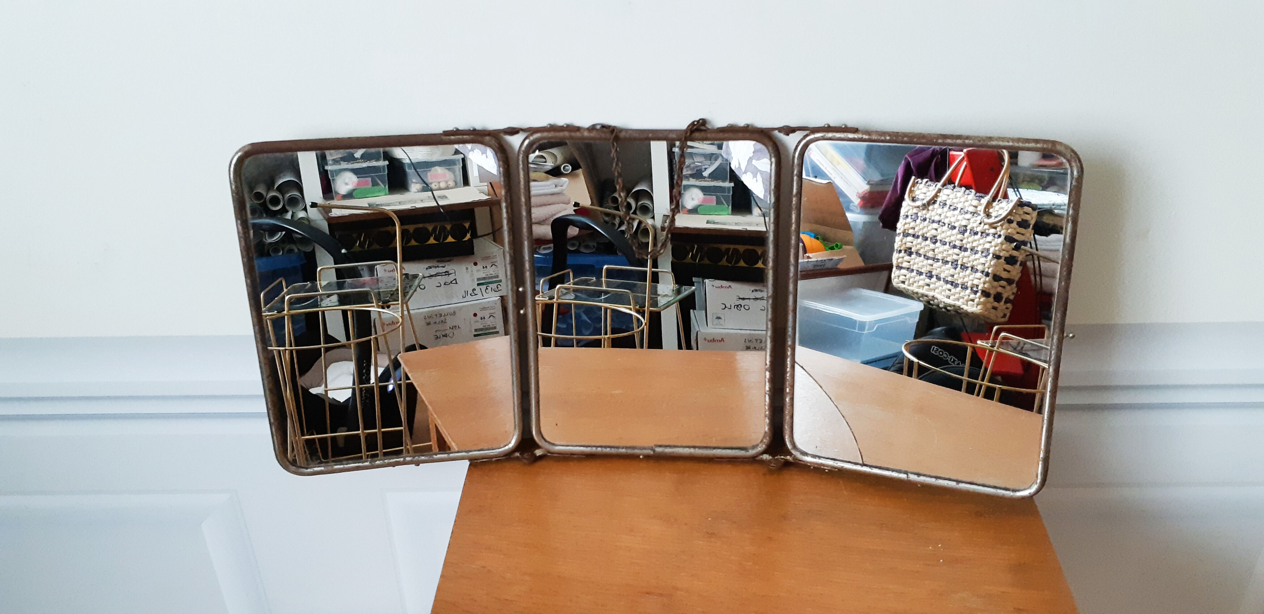 Barber triptych mirror