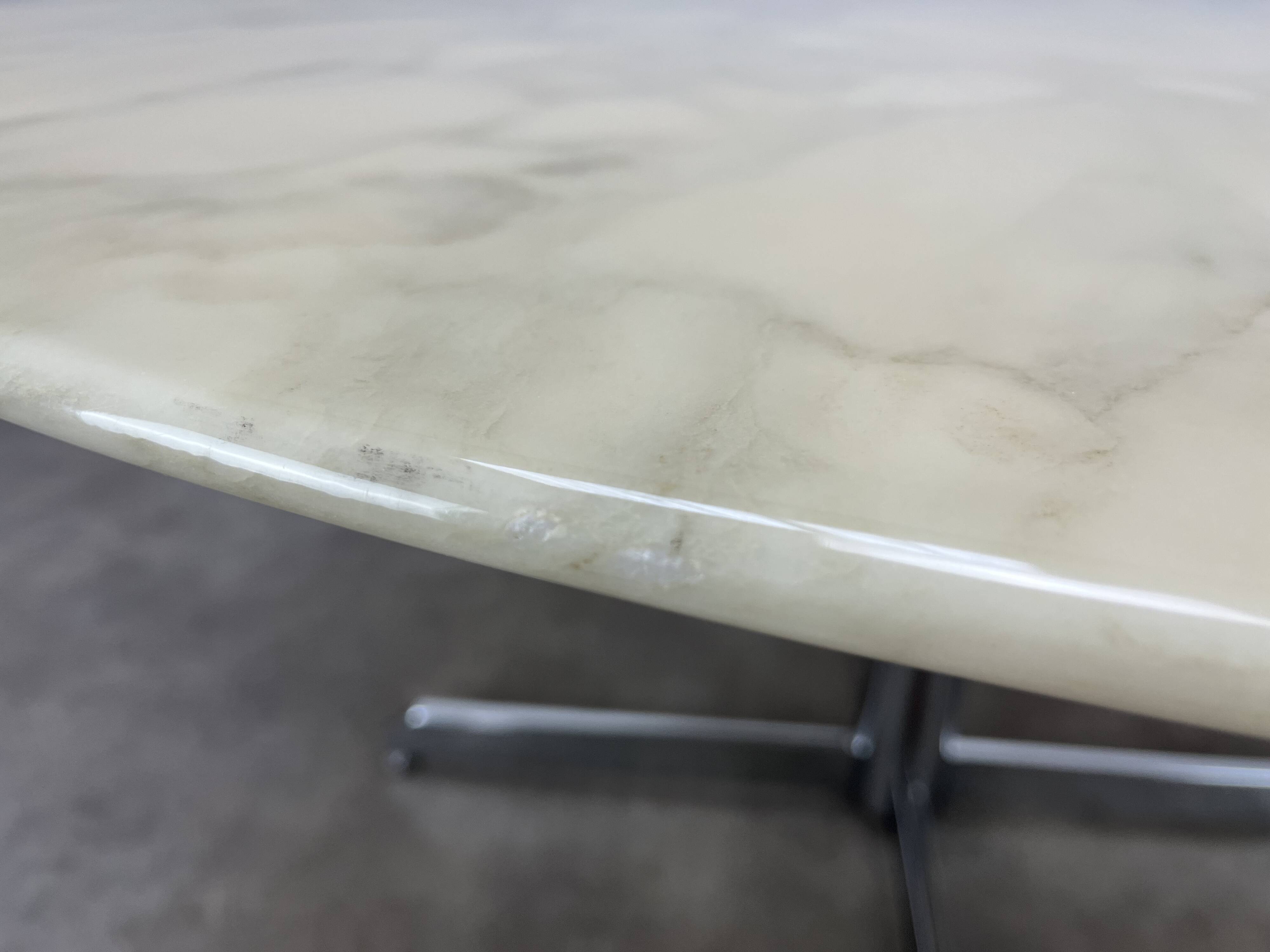 Roche Bobois round marble table for 6 people, 1970s