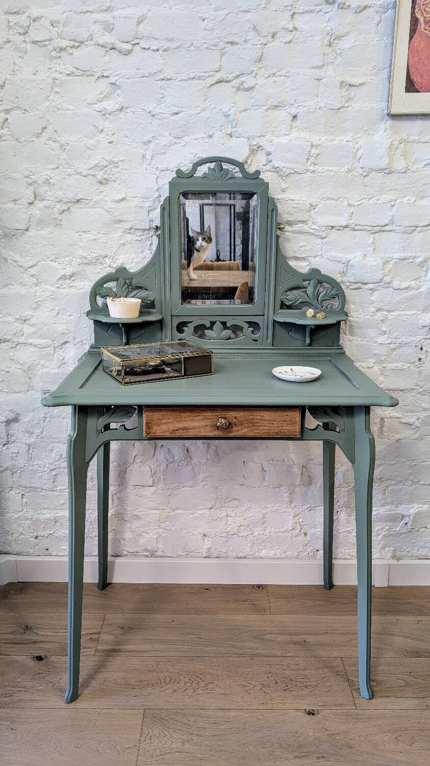 Art Nouveau dressing table