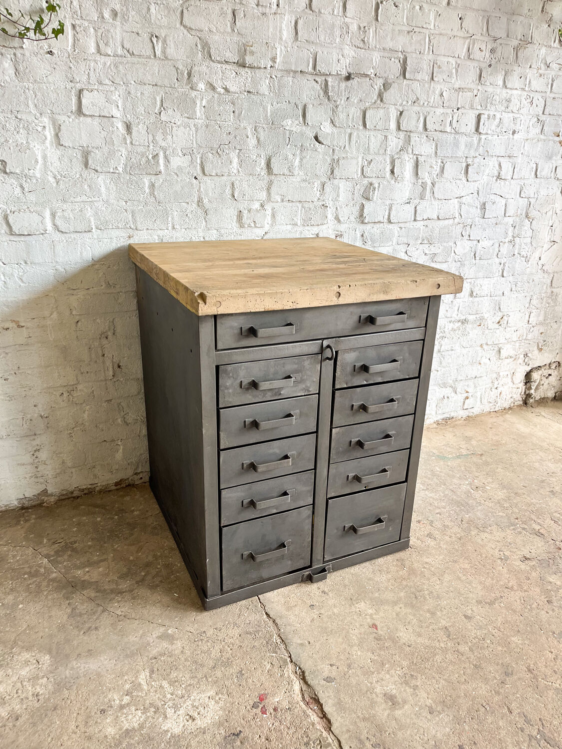 Ancien établi militaire