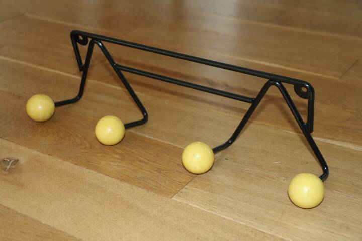 Yellow 4-ball coat rack