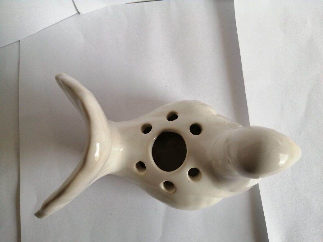 White dove door porcelain flowers st paul de vence